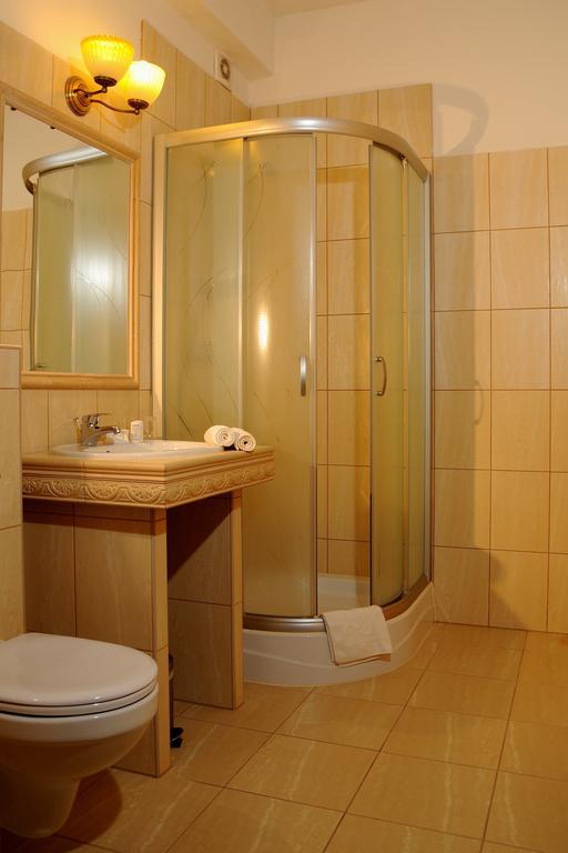 Hotel Folwark Stara Winiarnia à Mszana Dolna Chambre photo
